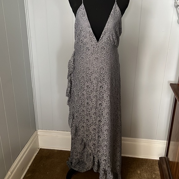 Spaghetti strap lace dress - Picture 2 of 8